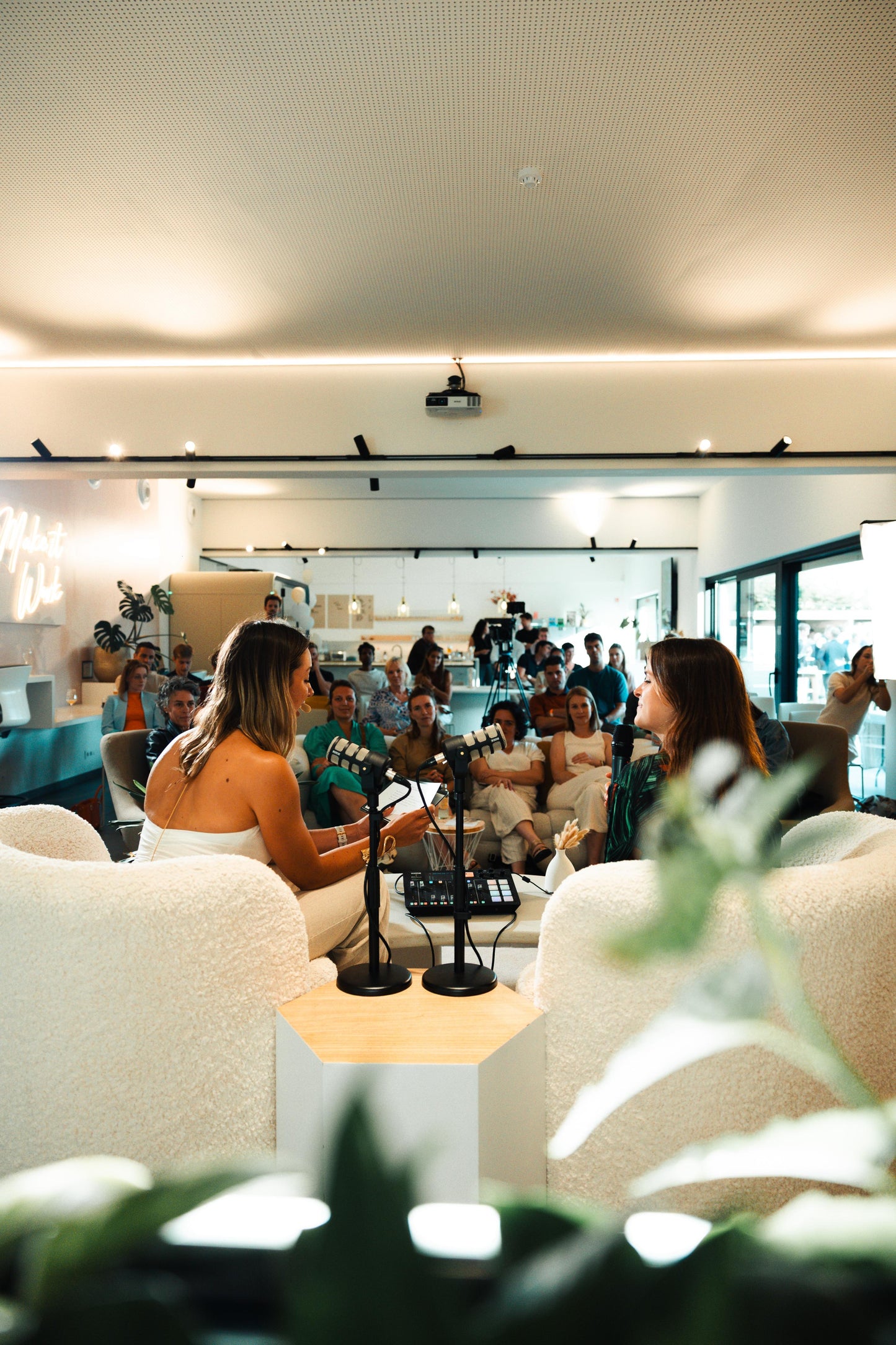 Afterwork: Sips & Sunsets